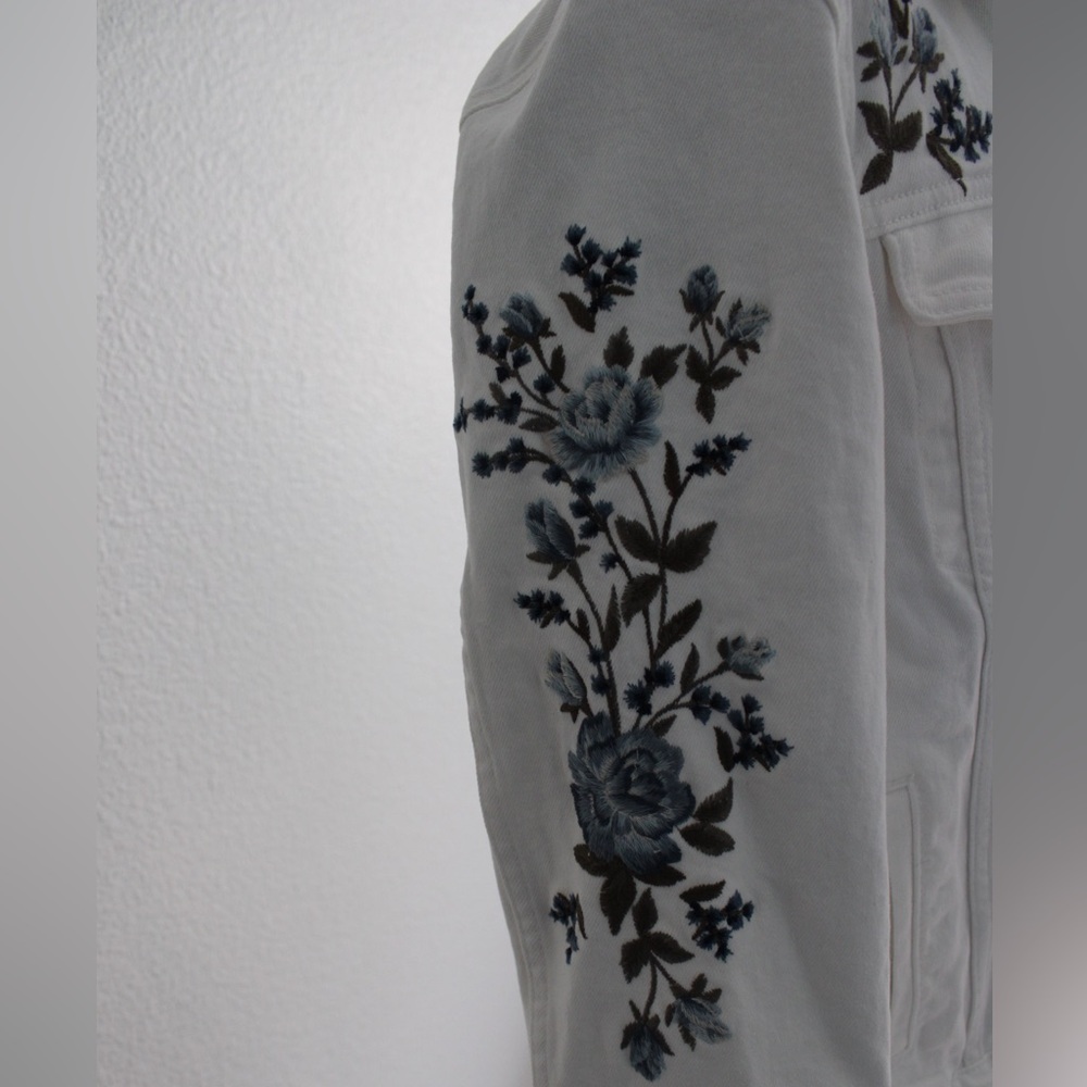 Driftwood jean jacket EUC - Picture 5 of 9